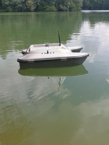 V-drone baitboat