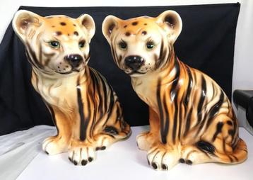 Tijger Welp porseleinen beelden H 35 😍😻😻💑🎁🤗👌 beschikbaar voor biedingen