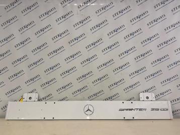 Achterpaneel plaatwerk van een Mercedes Sprinter (147) beschikbaar voor biedingen