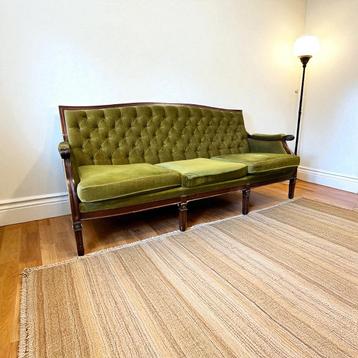 Vintage mosgroene zetel / chesterfield / canapé  beschikbaar voor biedingen