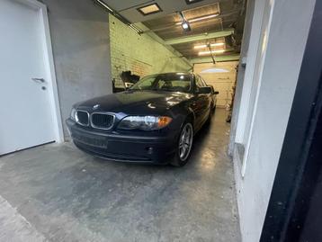 BMW 318i 1ste Eigenaar Benzine 5 Deuren Open Dak 160000km.