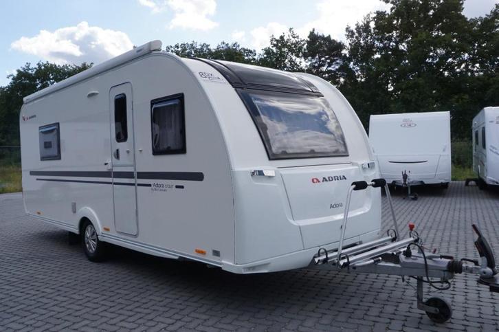 Prachtige 4pers.Adria met mover, dakluifel, fietsr, 2x1p bed, Caravans en Kamperen, Caravans, Bedrijf, tot en met 4, Rondzit, Adria