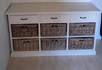 Witte landelijke dressoirkast met 6 manden (lbh 150x45x83), Ophalen, Gebruikt, Landelijk, Met lade(s)