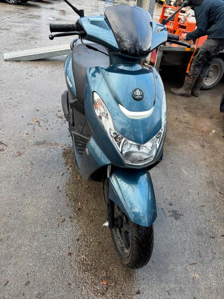 Peugeot kisbee a klasse, Vélos & Vélomoteurs, Scooters | Peugeot, Comme neuf, Ludix, Enlèvement