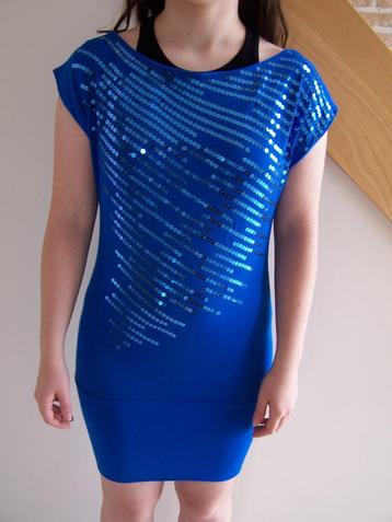 Robe/tunique beschikbaar voor biedingen