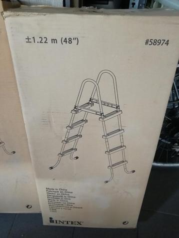 Intex zwembadladder 122cm beschikbaar voor biedingen