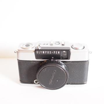 olympus pen EE2 28mm 3.5 half frame camera