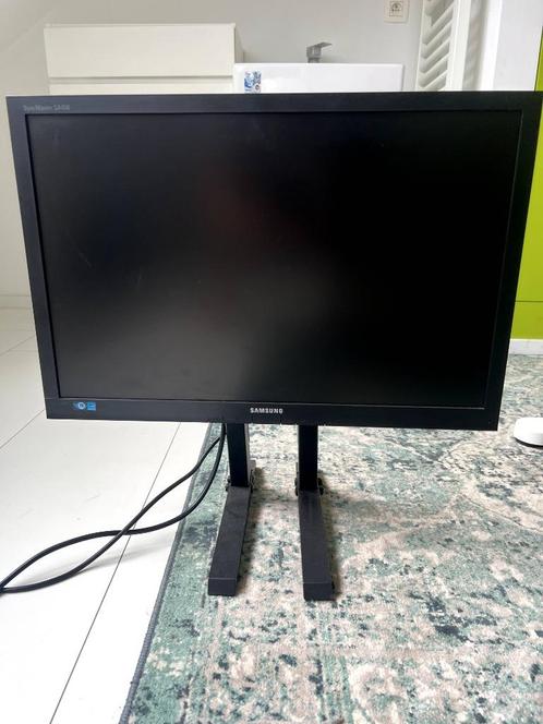 Samsung Monitor S24A450, Computers en Software, Monitoren, Zo goed als nieuw, 60 Hz of minder, DisplayPort, DVI, VGA, Gaming, In hoogte verstelbaar