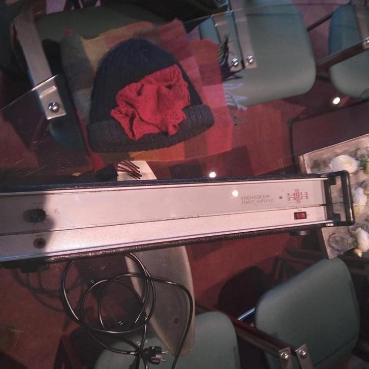 Hughes and kettner versterker type S130 + luidsprekers, Muziek en Instrumenten, Versterkers | Keyboard, Monitor en PA, Gebruikt