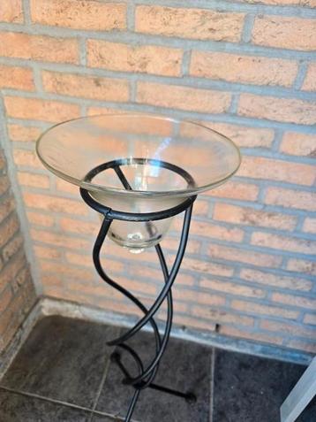 Mooie vaas op ijzer design standaard, Enlèvement, Comme neuf, Verre