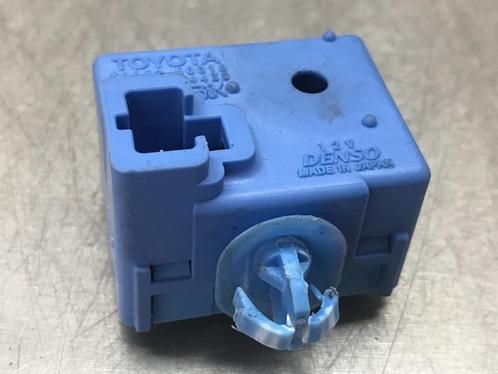 RELAIS Toyota Prius (ZVW3) (|8665250010|0689004430|), Auto-onderdelen, Elektronica en Kabels, Toyota, Gebruikt