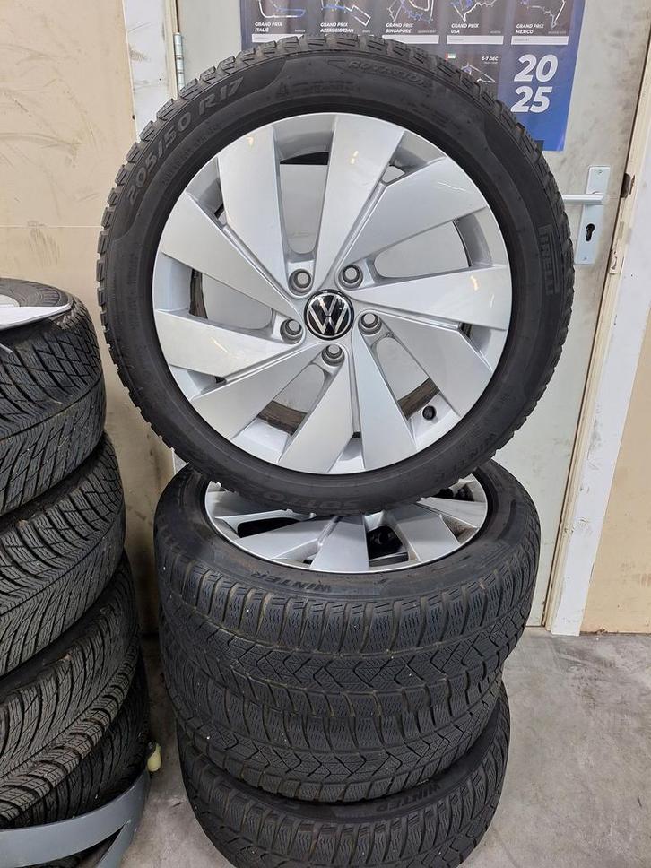Volkswagen Golf Winterset 17 Inch Origineel, Auto-onderdelen, Banden en Velgen, Banden en Velgen, Winterbanden, 17 inch, 205 mm