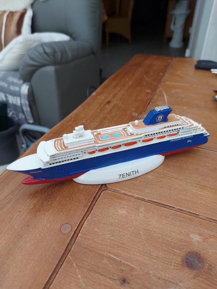 Cruiseboot Zenith  voor verzamelaars, Antiek en Kunst, Curiosa en Brocante, Ophalen of Verzenden