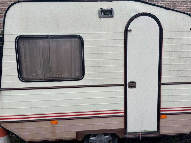 Caravane a remettre en etat, Caravanes & Camping, Caravanes, Particulier, Enlèvement