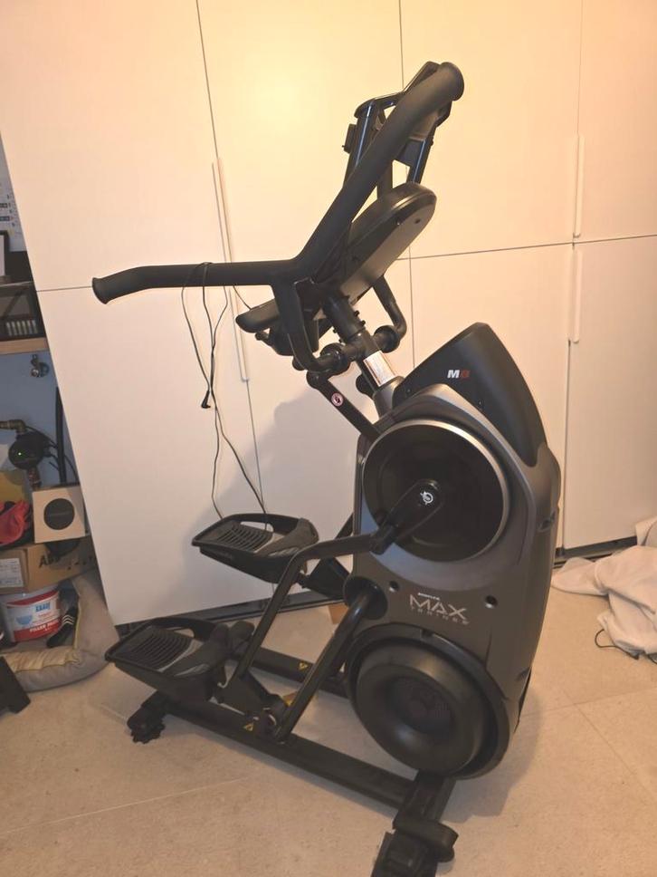 Bowflex Maxtrainer M8 crosstrainer/elliptical, Sport en Fitness, Fitnessapparatuur, Zo goed als nieuw, Crosstrainer, Ophalen