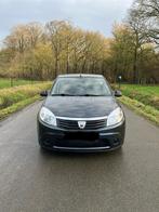 DACIA Sandero 1.1i WEINIG KM✅, Auto's, Dacia, Voorwielaandrijving, Zwart, Zwart, Handgeschakeld