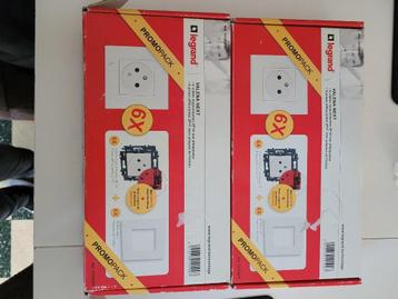 Stopcontacten  beschikbaar voor biedingen