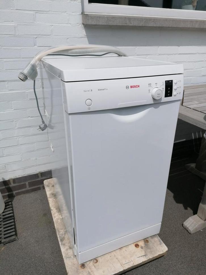 Vaatwasser Bosch 45 cm breed, Elektronische apparatuur, Vaatwasmachines, Zo goed als nieuw, Ophalen