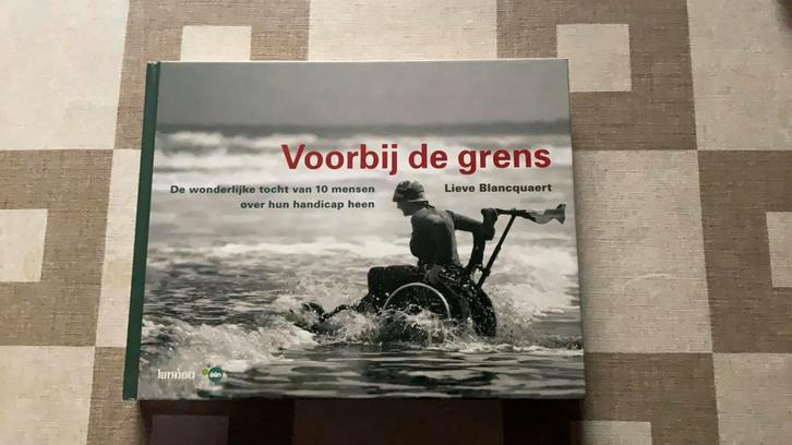 Voorbij de grens, Boeken, Kunst en Cultuur | Fotografie en Design, Nieuw, Ophalen of Verzenden