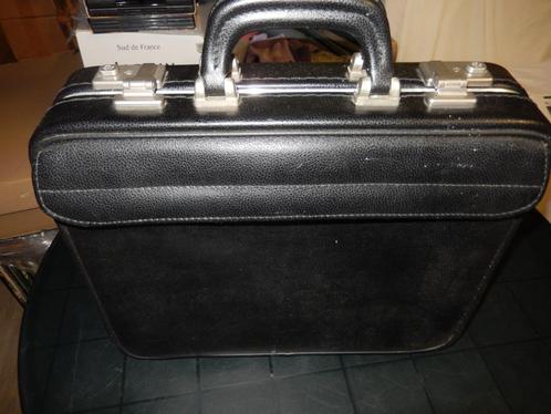 AKTETAS KUNSTLEDER, Computers en Software, Laptoptassen, Gebruikt, Aktetas, Ophalen of Verzenden