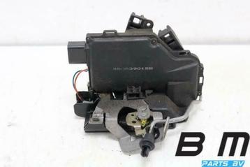 Portierslot linksachter Audi A6 4B Allroad 4B0839015B