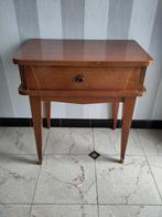 Vintage nachtkastje met kompaspoten, Ophalen, Gebruikt, 55 tot 70 cm