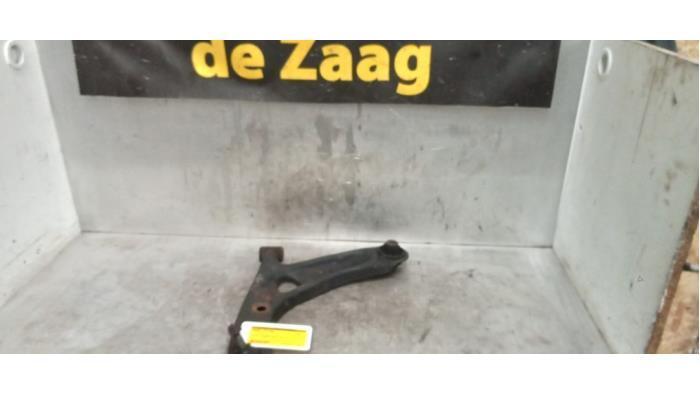 Draagarm links-voor van een Citroen C1, Auto-onderdelen, Ophanging en Onderstel, Citroën, Gebruikt, 3 maanden garantie, Ophalen of Verzenden