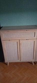 Compacte houten kast met deuren en lade, Huis en Inrichting, Kasten | Overige, Ophalen, Zo goed als nieuw