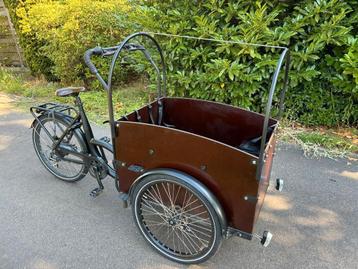 Zeer nette Elektrische bakfiets te koop, kan bezorgd worden  beschikbaar voor biedingen