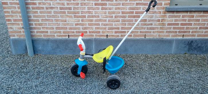 driewieler Smoby met duwstang, Fietsen en Brommers, Fietsen | Driewielers, Gebruikt, Duwstang, Ophalen