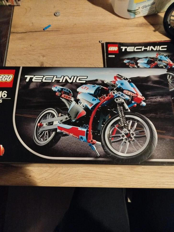 Lego Technic straatmoter 42036, Enfants & Bébés, Jouets | Duplo & Lego, Lego, Enlèvement