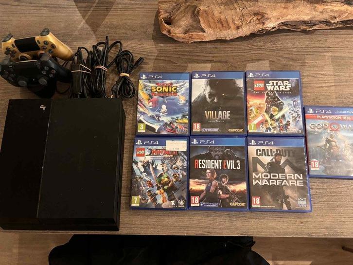 PS4 + 7 games + 2 controllers, Consoles de jeu & Jeux vidéo, Consoles de jeu | Sony PlayStation 4, Utilisé, Original, 500 GB, Avec 2 manettes