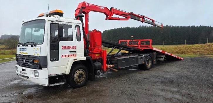 Volvo fl6, Autos, Camions, Particulier, Volvo, Diesel, 2 portes, Boîte manuelle, Blanc, Autre, Enlèvement