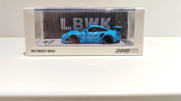 Inno64 Porsche 911 LBWK 997 Liberty Walk (Baby Blue) 1/64, Hobby en Vrije tijd, Modelauto's | Overige schalen, Ophalen of Verzenden