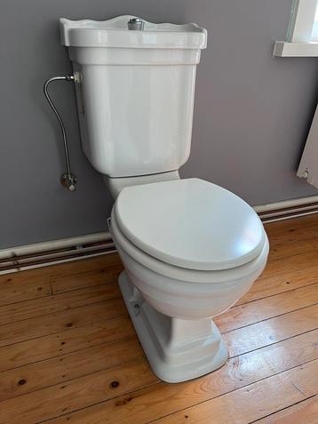 Authentiek porseleinen wc en spiegel te koop (art nouveau) beschikbaar voor biedingen