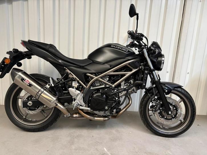 SUZUKI SV 650 NIEUWSTAAT *** 2 jaar garantie ***, Motoren, Motoren | Suzuki, Bedrijf, Naked bike, Ophalen