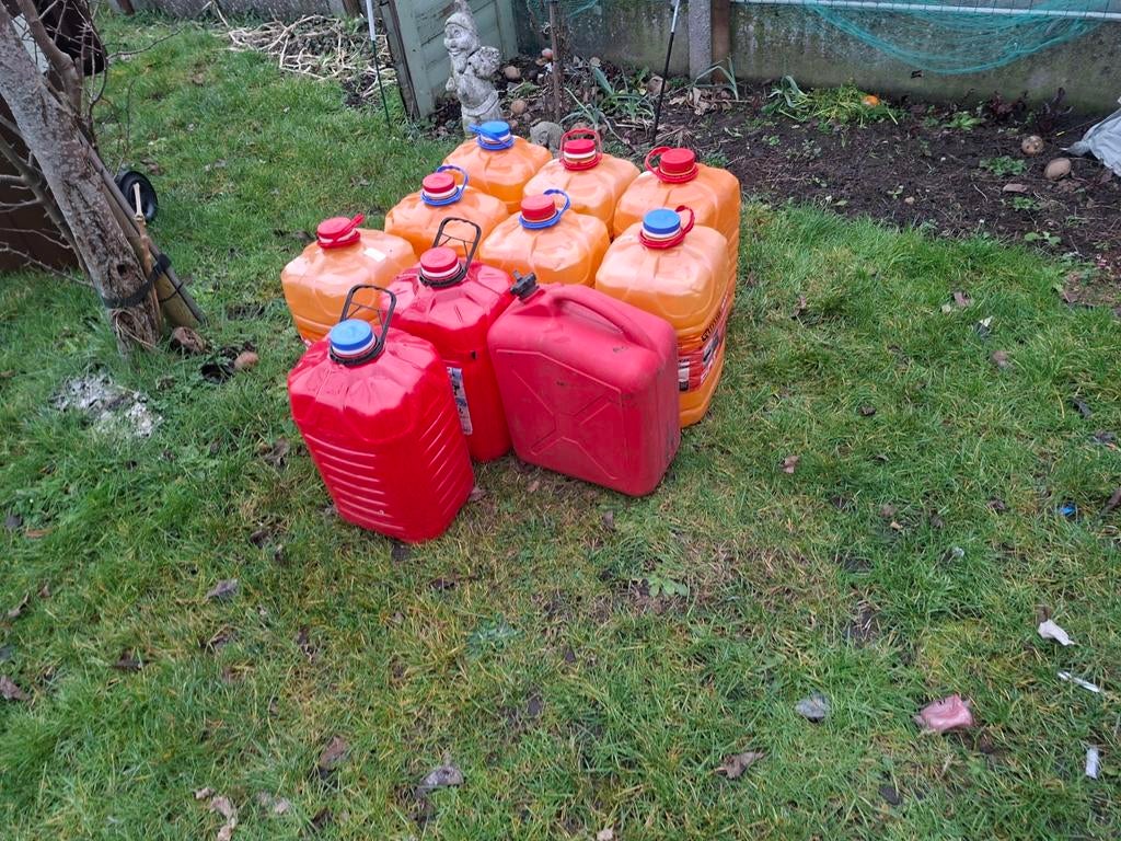 Jerrycan van 20 l, Ophalen of Verzenden