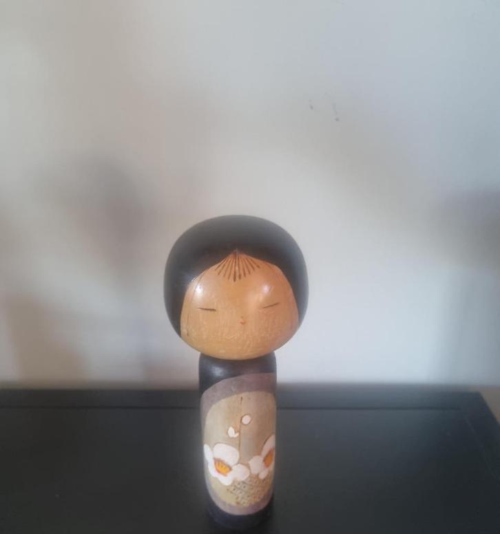 Mooie Kokeshi van Yuji Kawase (1938-), Antiek en Kunst, Kunst | Beelden en Houtsnijwerken, Verzenden