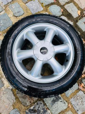 4 winterbanden met velg – Mini Cooper R56 beschikbaar voor biedingen