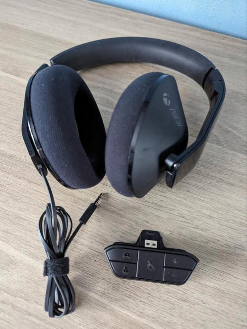 Xbox hoofdtelefoon bedraad, Games en Spelcomputers, Spelcomputers | Xbox | Accessoires, Zo goed als nieuw, Xbox One, Xbox Series X
