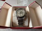 Date automatique Omega Speedmaster, Montre-bracelet, Autres marques, Enlèvement, Acier