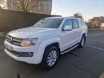 VW AMAROK 2.0 TDI 4MOTION AUTOMAAT 180PK 3200KG SLEEP GKVVK, Auto's, Volkswagen, Automaat, Parkeersensor, Zwart, 4 cilinders