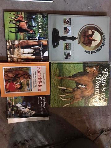 Différents livres sur les chevaux 