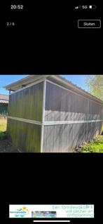 Paardenstallen, Dieren en Toebehoren