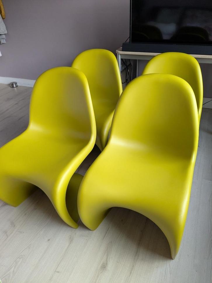 4 Panton stoelen, Huis en Inrichting, Stoelen, Zo goed als nieuw, Vier, Ophalen