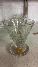 4 kleine gaalsjes verrerie doyen, Antiek en Kunst, Antiek | Glaswerk en Kristal, Ophalen of Verzenden