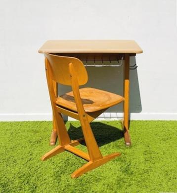 Houten Casala schoolbank & stoel. Vintage 60s  beschikbaar voor biedingen