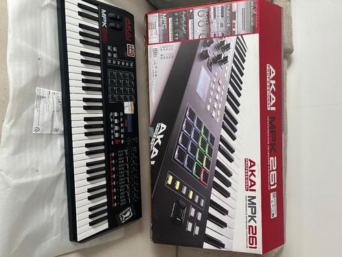 keyboard, Muziek en Instrumenten, Keyboards, Zo goed als nieuw, 61 toetsen, Overige merken, Ophalen