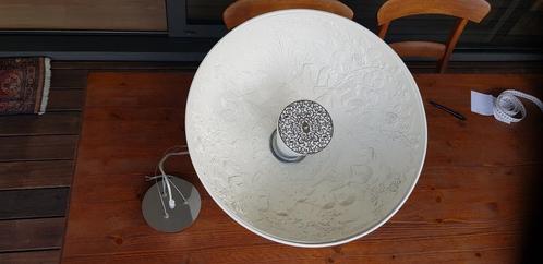 Prachtige zware disign crème kleurig uitgewerkt luster ,in n, Huis en Inrichting, Lampen | Hanglampen, Nieuw, Ophalen of Verzenden