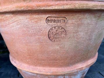 2 Zeer Exclusieve Grote Impruneta Terracotta Bloempotten beschikbaar voor biedingen
